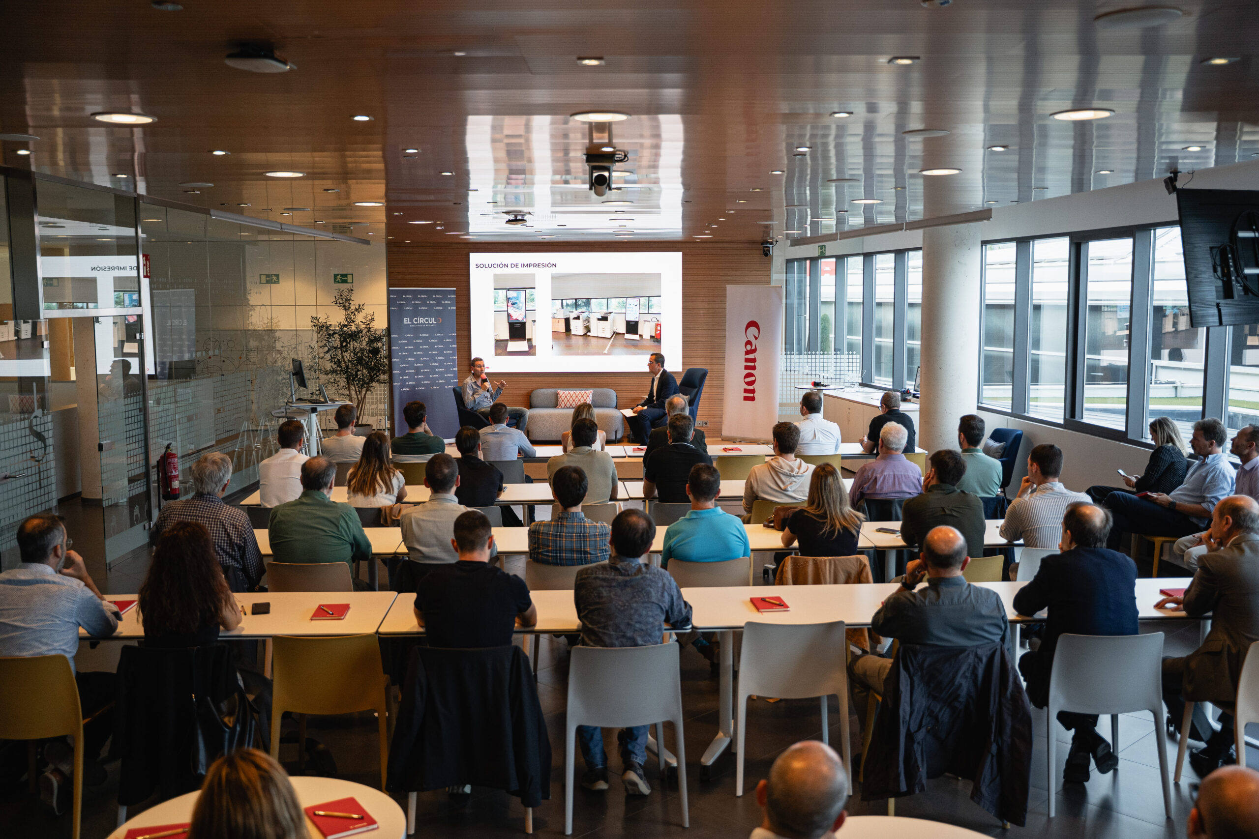 25.10.23_Circulo_Actiu_ Canon-54 (1) Rotulación establecimiento y señalética Lockers 5